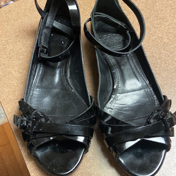 Burberry Open Toe Ankle Straps - Picture 2 of 12